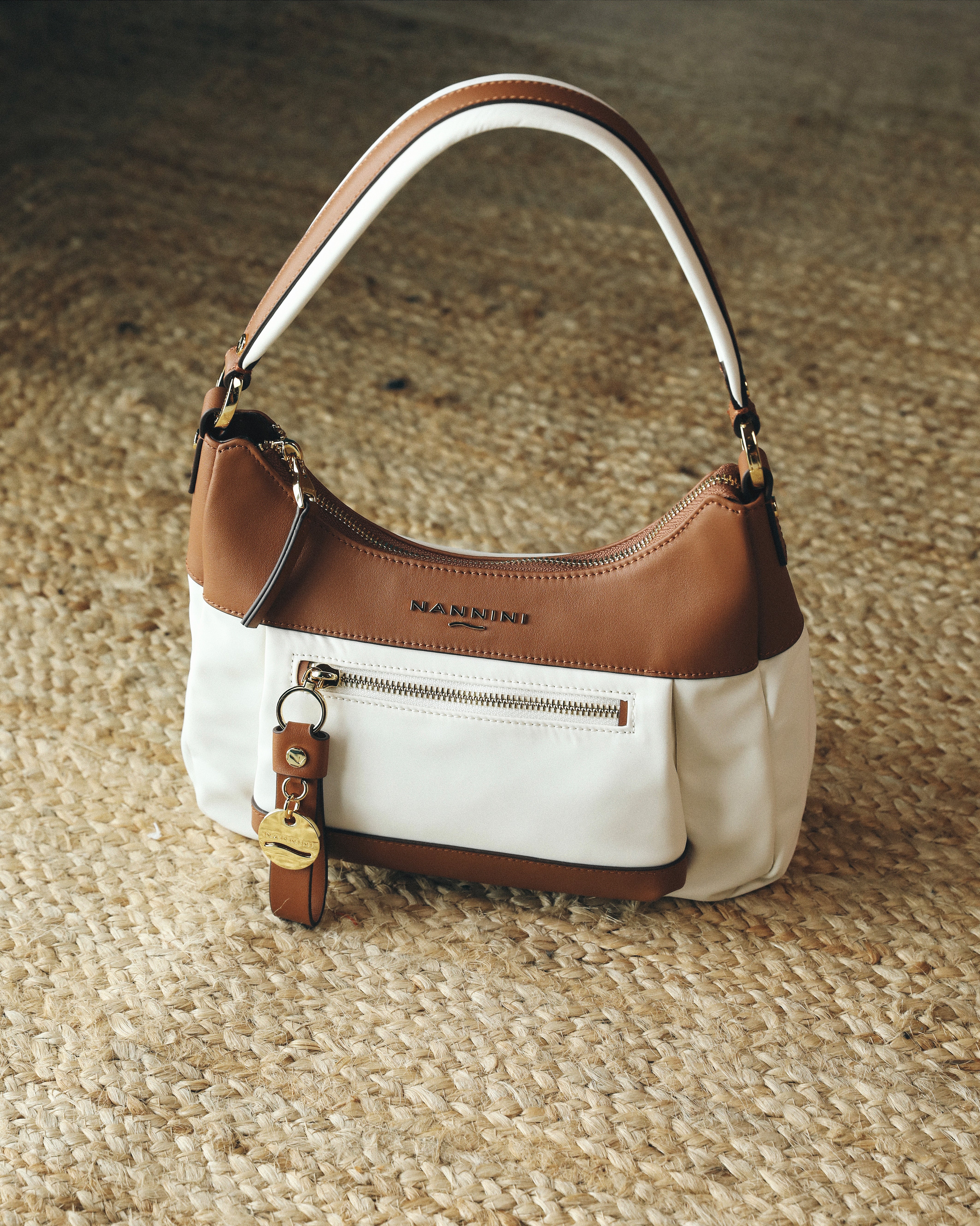NANNINI borsa spalla donna pelle martellata nera logo