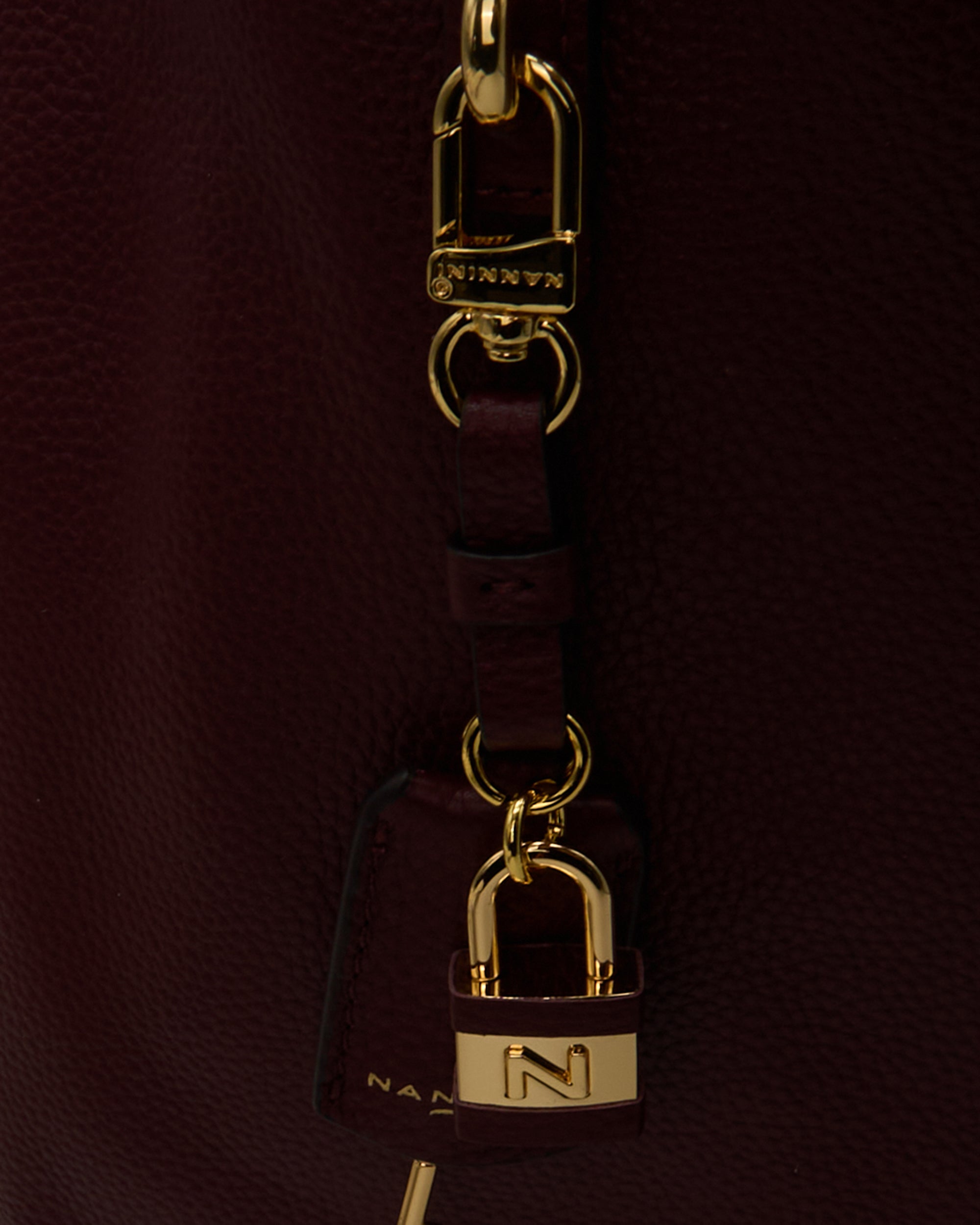 NANNINI bauletto donna pelle martellata con logo marrone