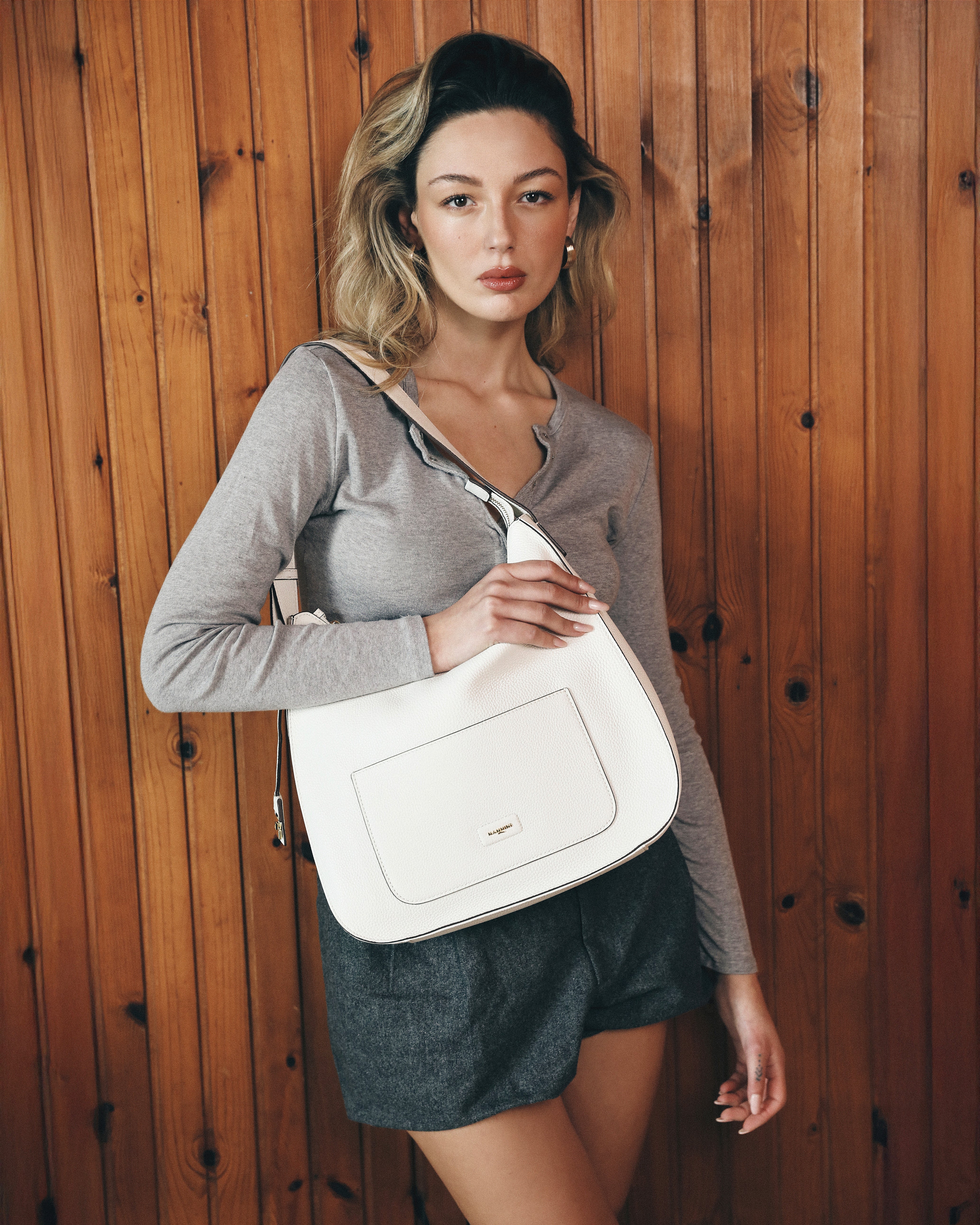 NANNINI borsa secchiello pelle liscia marrone con tracolla regolabile
