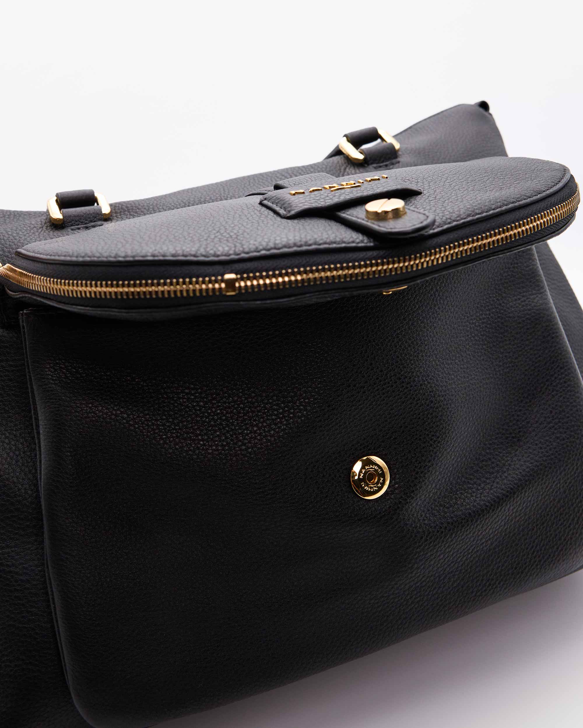 NANNINI clutch pelle martellata con patta nera metallo argento